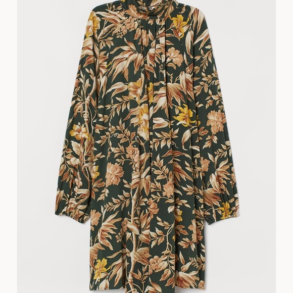 H&M Wide- Cut Floral dress - Picture 2 of 5